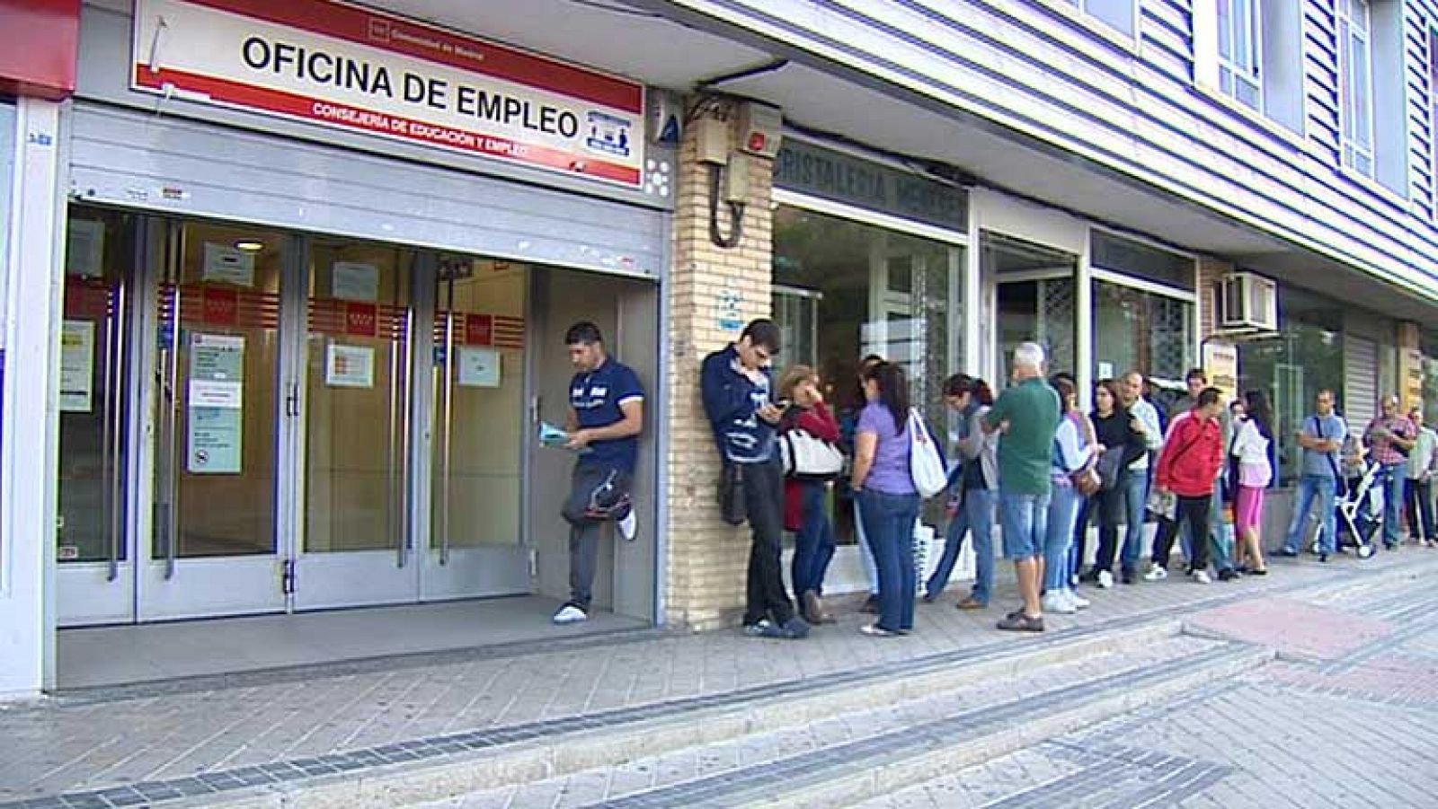 El PSOE critica en el congreso las exigencias para ser beneficiario del Plan Prepara