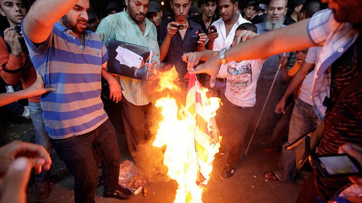 Telediario 1 - Protestas contra EE.UU.