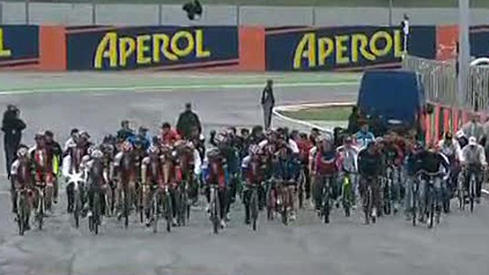 Telediario 1 - Nuevo homenaje de los pilotos a Marco Simoncelli