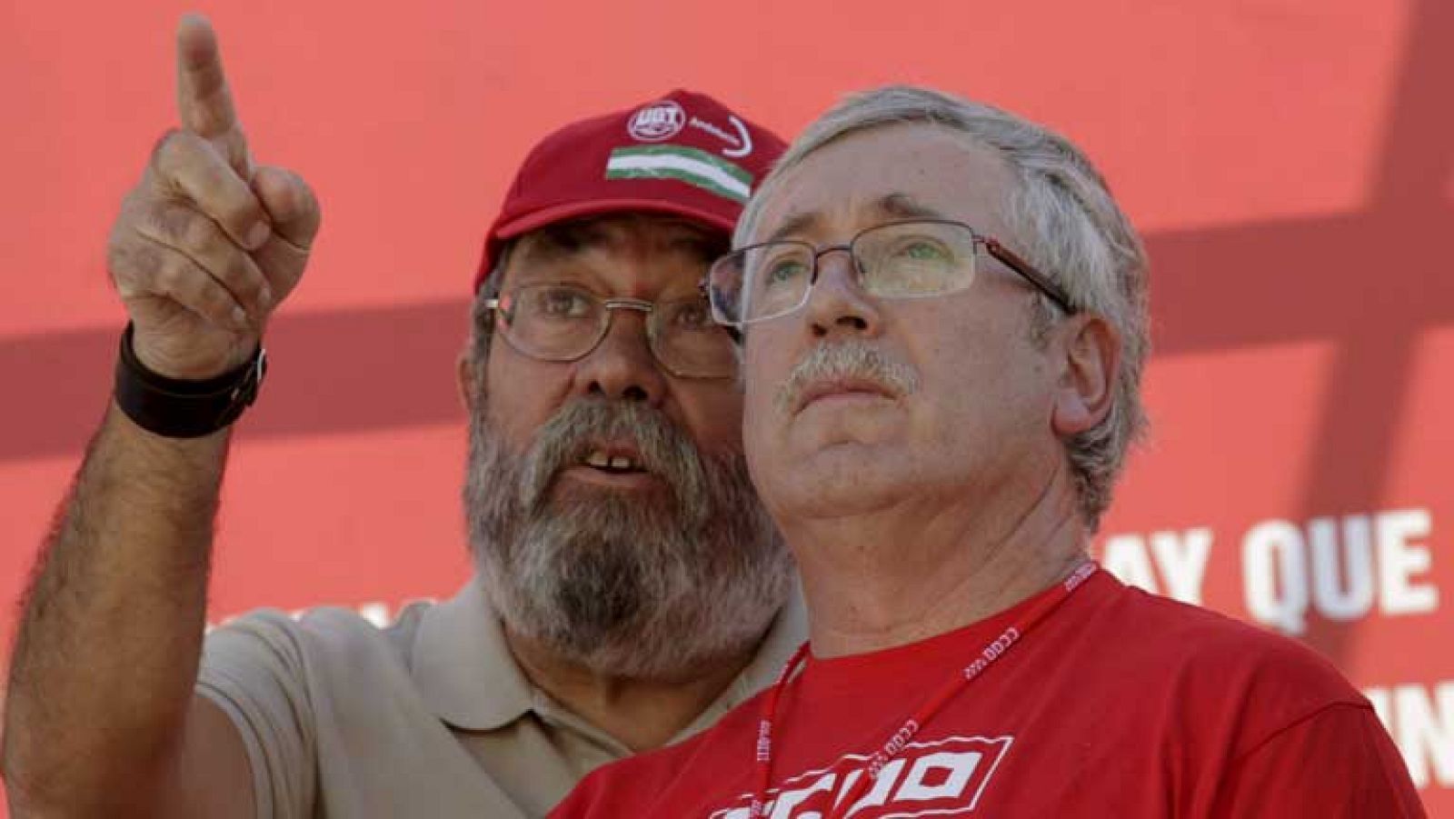 Intervención de los líderes sindicales tras la manifestación