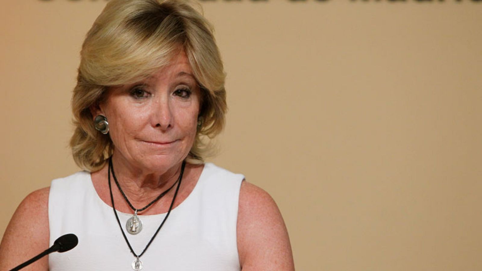Esperanza Aguirre deja el cargo por sorpresa