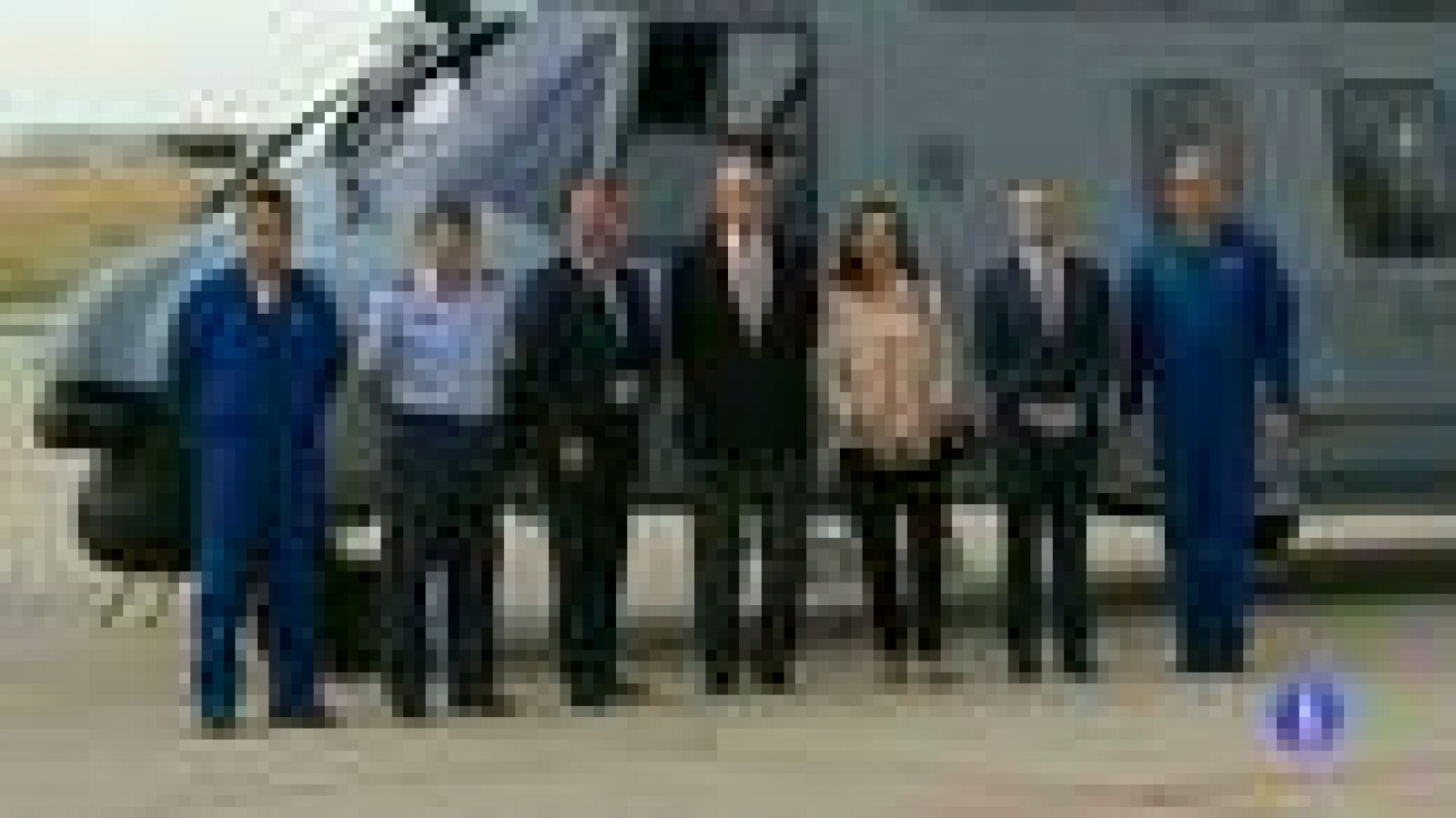 El Rey prueba el nuevo helicóptero de transporte táctico