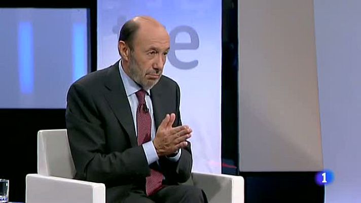 Especiales informativos - Rubalcaba: "Si no llega a ser Patxi López, las cosas hubieran sido más difíciles"