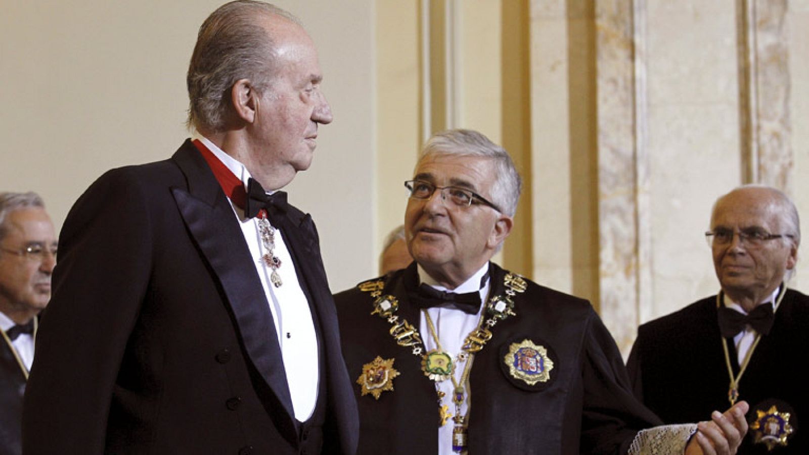 El Rey pide unidad ante la crisis en una carta publicada en la página web de la Casa Real