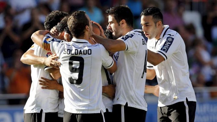 Telediario 1 - El Valencia aterriza en Munich con numerosas bajas