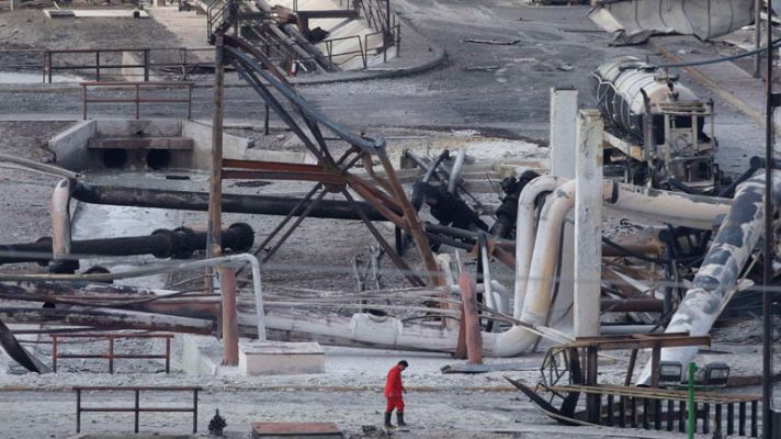 Telediario 1 - Al menos 26 muertos en el incendio de una planta de Pemex en México