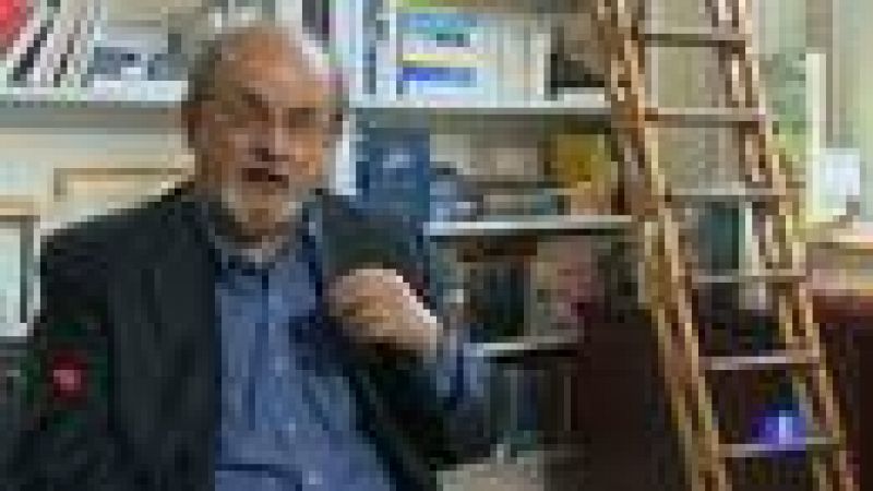 Salman Rushdie pública sus memorias