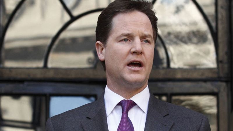 Nick Clegg se disculpa por no cumplir su programa