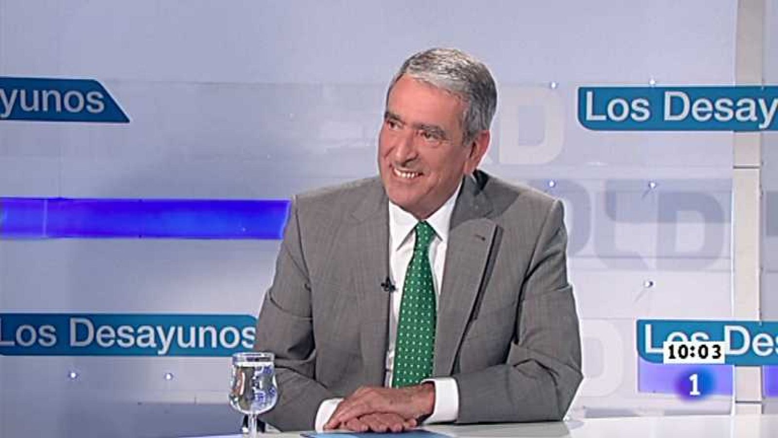 Los desayunos de TVE - Frances Homs, portavoz de la Generalitat de Catalunya, y José Antonio Busto, presidente de la Federación Española de Bancos de Alimentos  - Ver ahora