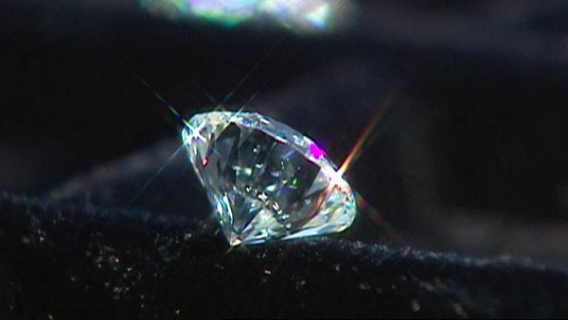 Descubren en Siberia un enorme depósito de diamantes con trillones de quilates