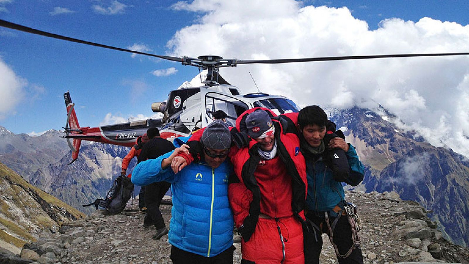 Telediario 1: Avalancha en Nepal | RTVE Play