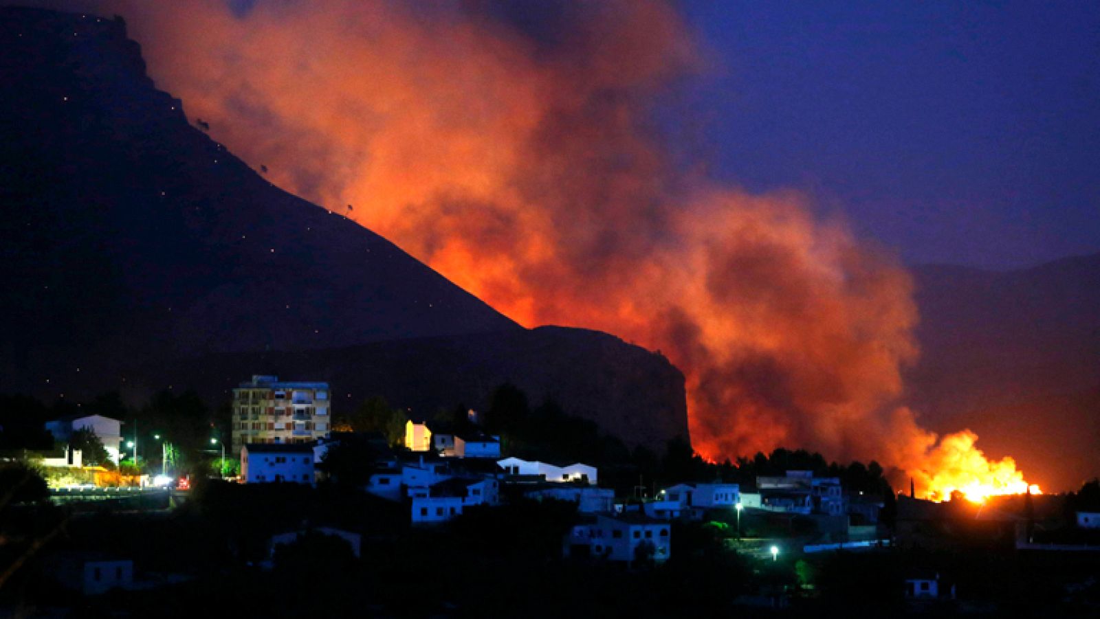 DESALOJO GESTALGAR Y CHULILLA POR INCENDIO