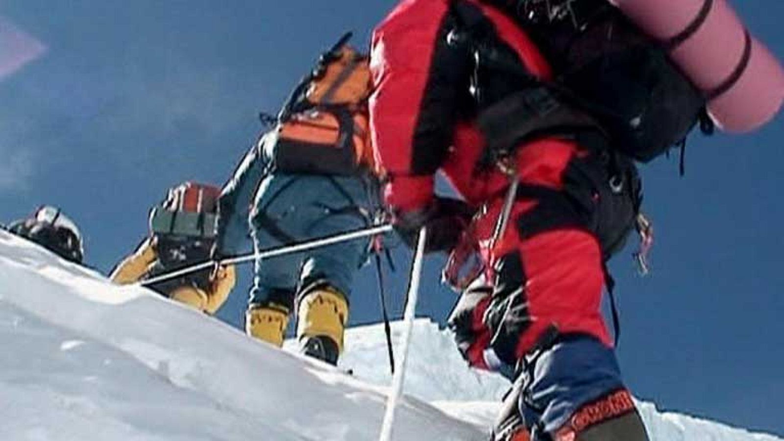 Terminan las labores de rescate de los alpinistas desaparecidos en Nepal
