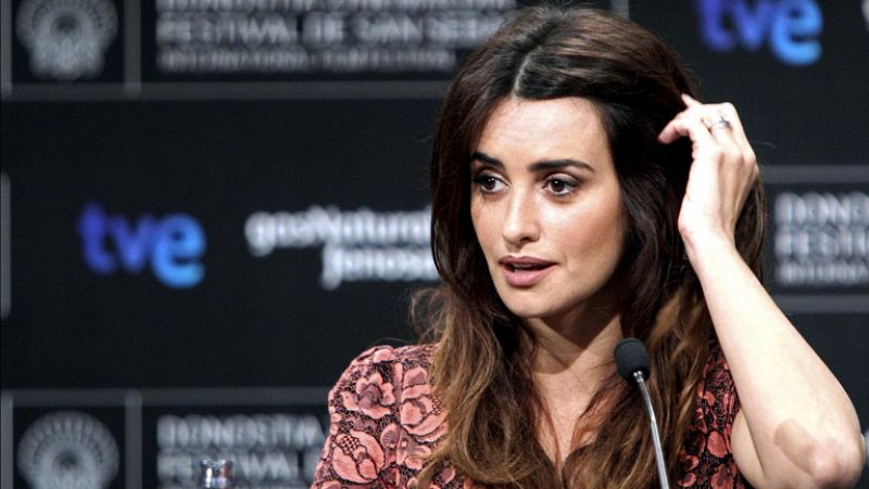 Penélope Cruz, en uno de sus mejores momentos profesionales, visita el festival de San Sebastián