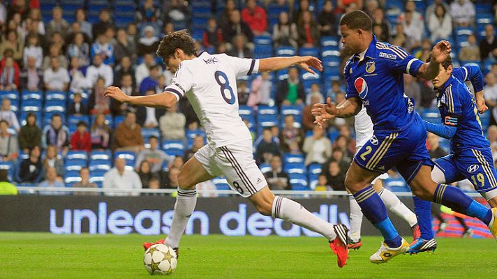 Telediario 1 - Kaká triunfa contra los Millonarios