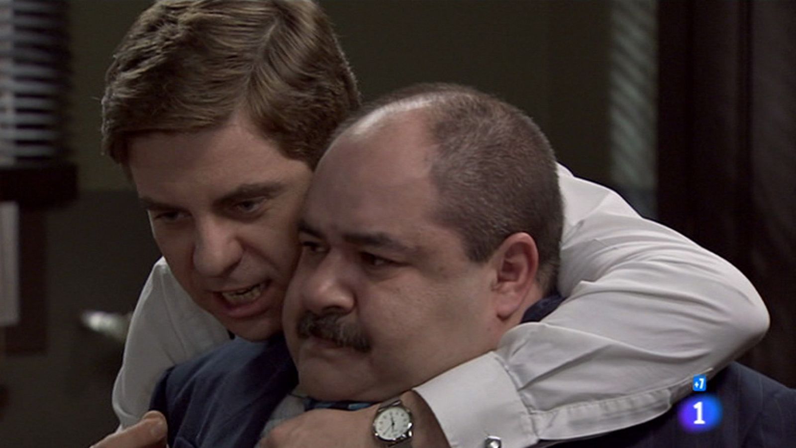 Amar - Héctor lleva a Narciso al extremo