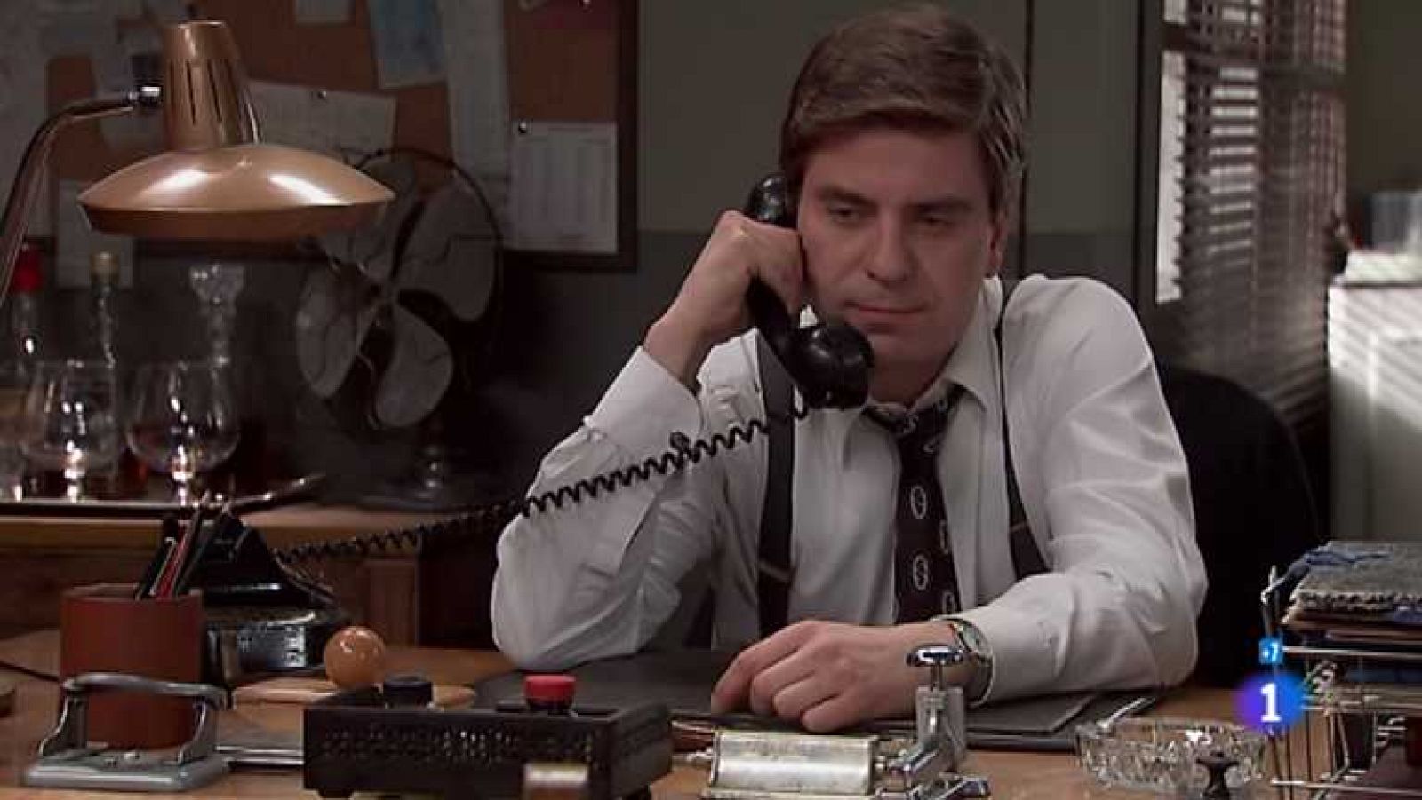 Amar en tiempos revueltos - T7 - Capítulo 222 - Olavide pacta con Carlos una alianza que permita la destrucción de Armenteros y la trama que le rodea - Ver ahora