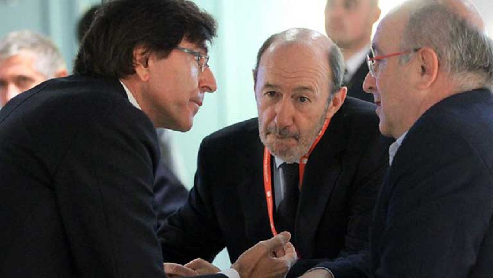 Rubalcaba critica los presupuestos afirmando que traerán más desempleo