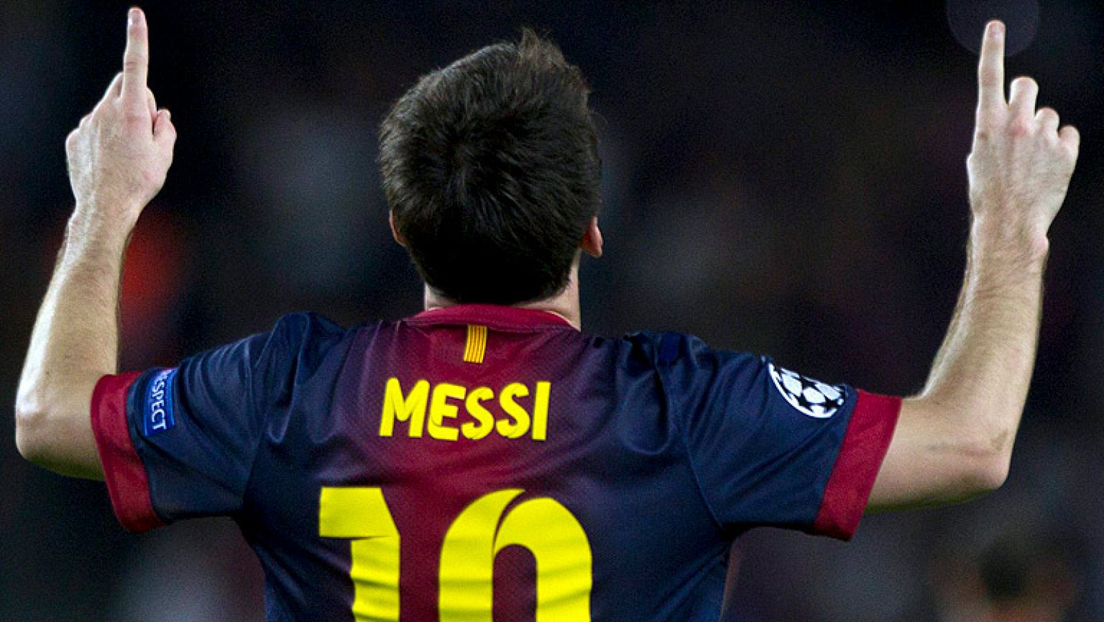 El Barcelona visita el campo del Sevilla con la intención de mantener los ocho puntos de ventaja con el Real Madrid antes del clásico del próximo fin de semana.