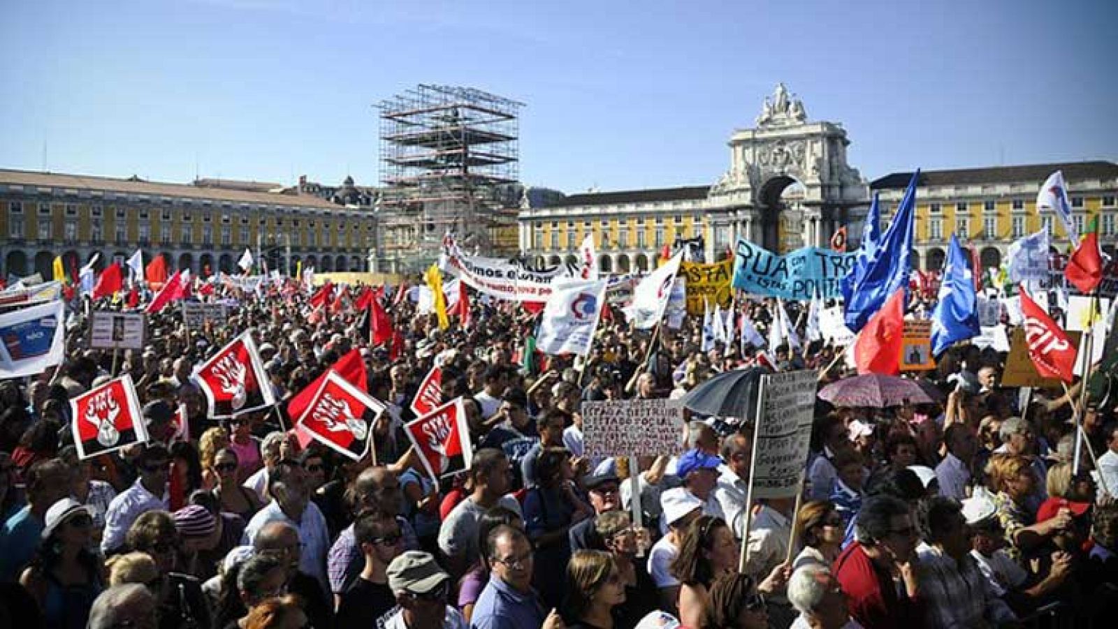 Multitudinaria manifestación en Portugal 