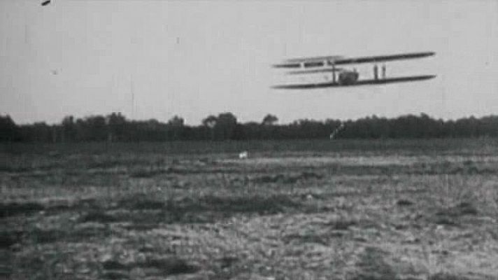 El avión, de los hermanos Wright. 