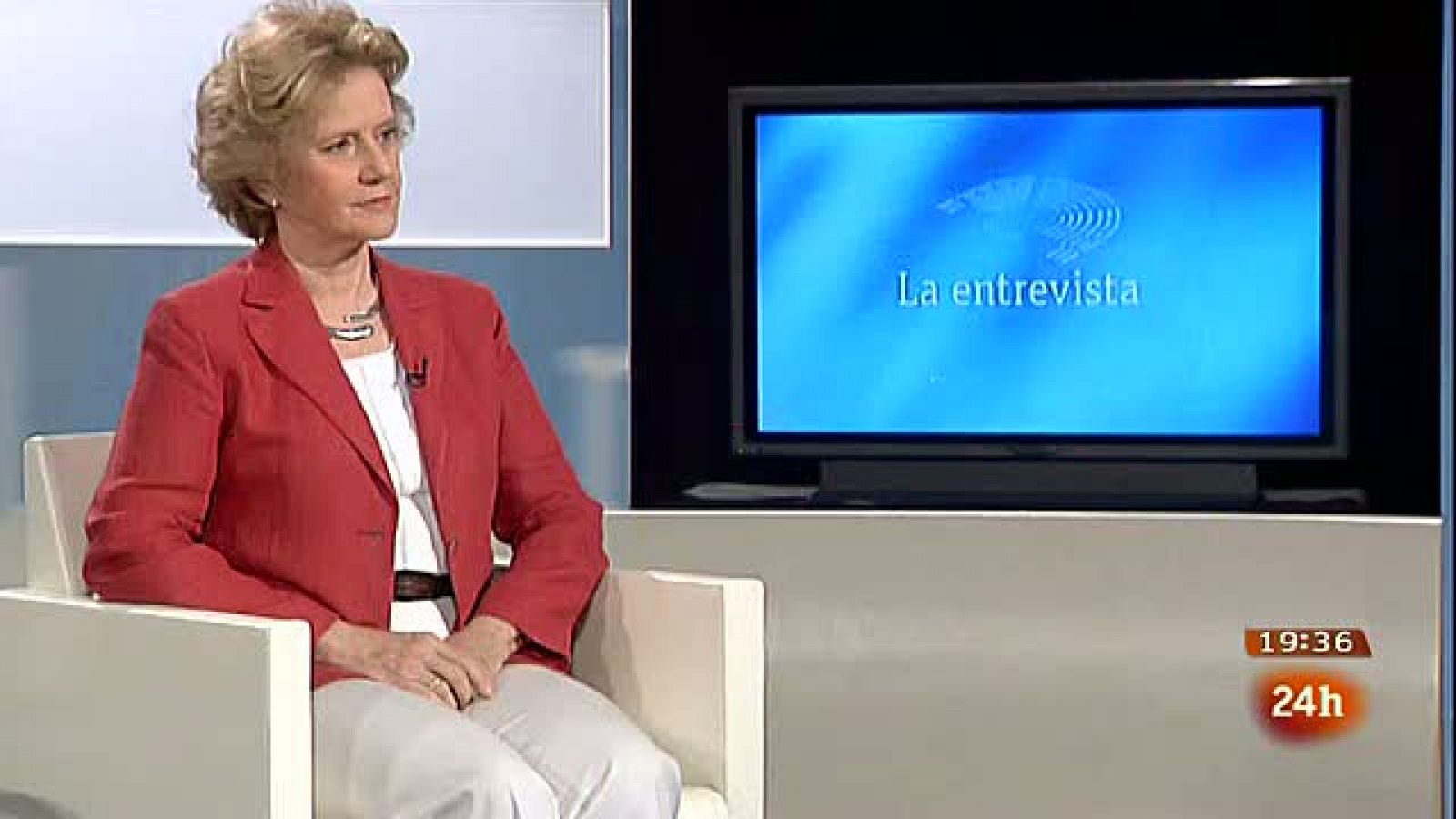 Parlamento: La Entrevista - Soledad Becerril | RTVE Play