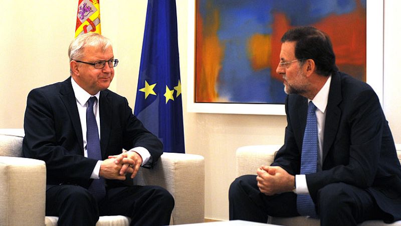 Rajoy y Rehn se reúnen en La Moncloa