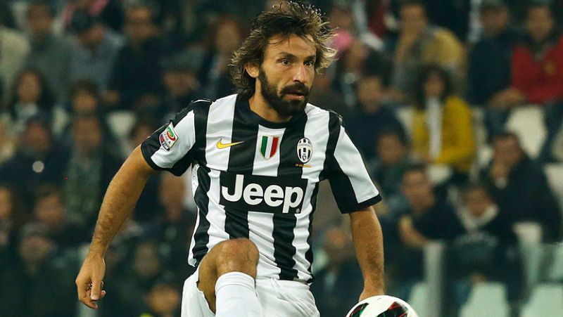 La UEFA compara a Pirlo con un director de orquesta