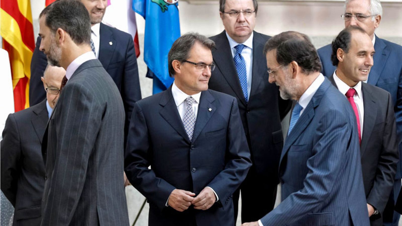 Rajoy preside la reunión de la Conferencia de Presidentes, centrada en la lucha contra el déficit - Informativo 24h | Ver