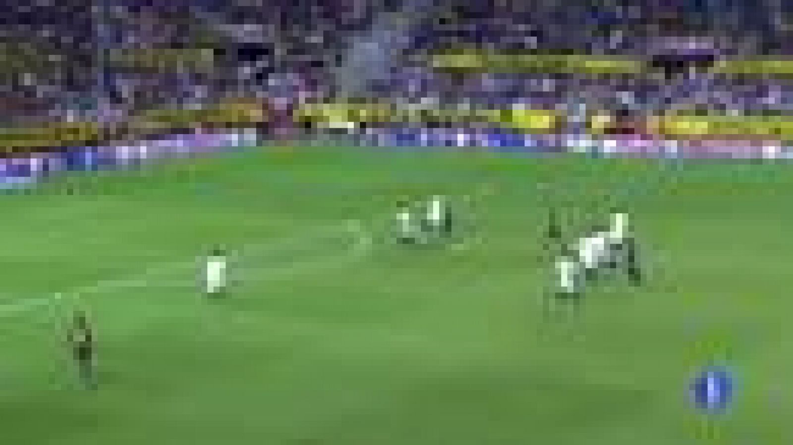 Telediario 1: Cesc cree que el Madrid no se juega tanto en el 'clásico' | RTVE Play