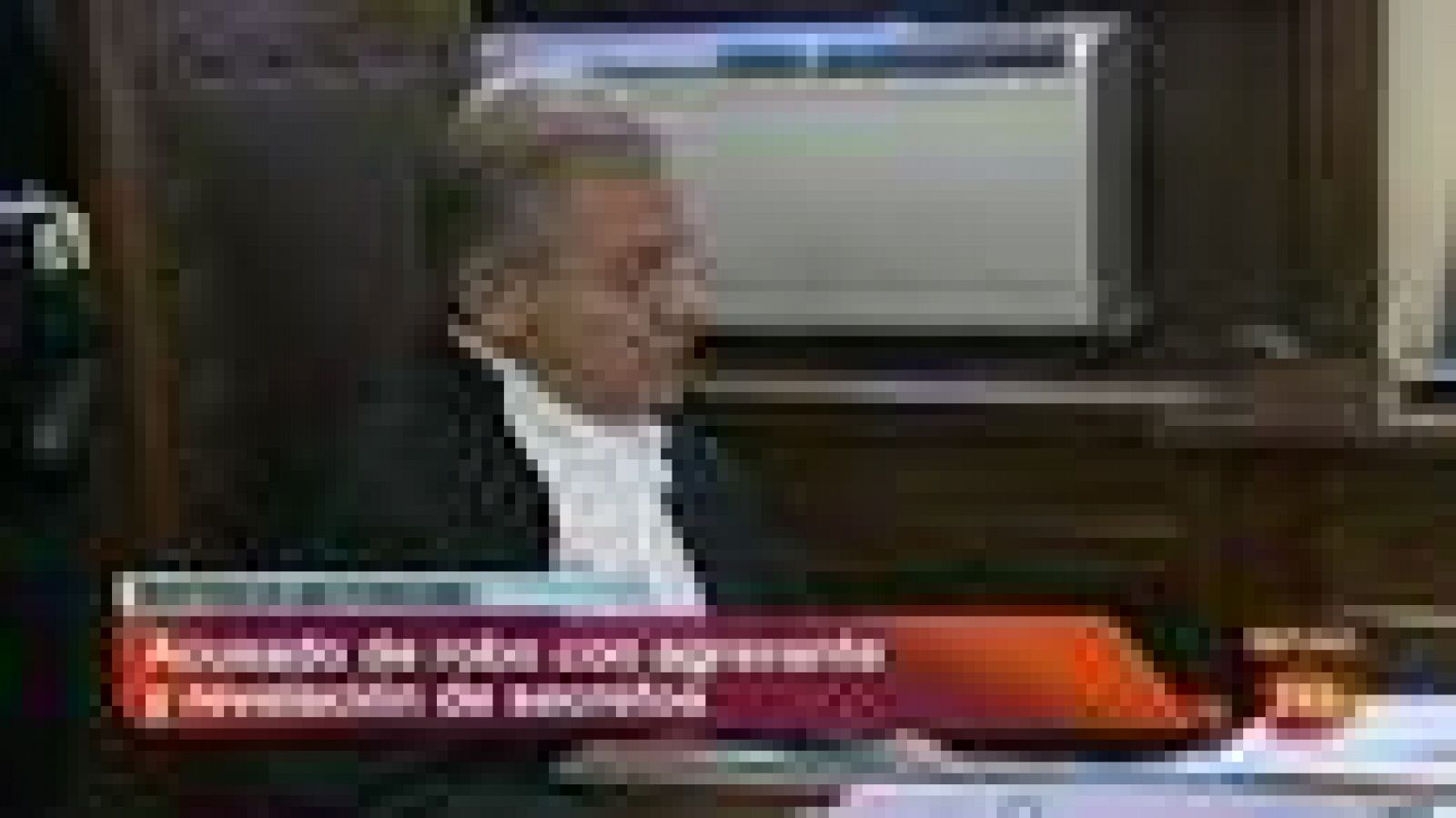 Cuarta y última jornada del juicio contra el exmayordomo del papa, Paolo Gabriele, acusado de robar documentos secretos de Benedicto XVI. Está previsto que la vista empiece a las nueve de la mañana con la intervención del fiscal. Después le corresponderá el turno a la abogada defensora, que hará su alegato. Tras un turno para réplicas, podría intervenir el acusado. Gabriele puede ser condenado a cuatro años de cárcel. La sentencia podría conocerse hoy mismo.
