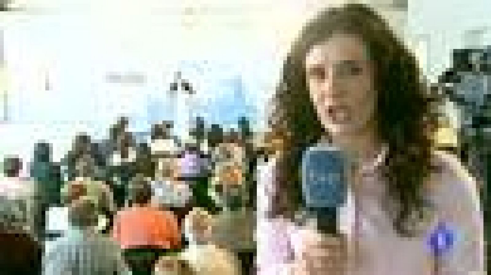 Telediario 1: Las encuestas y la crisis centran la campaña gallega | RTVE Play