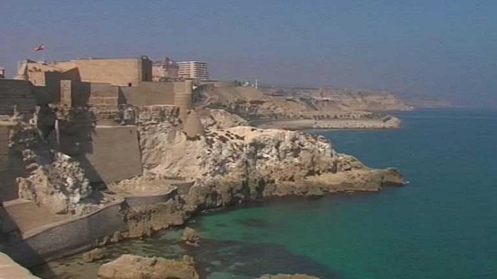 Telediario 1 - Naufraga una patera en Melilla