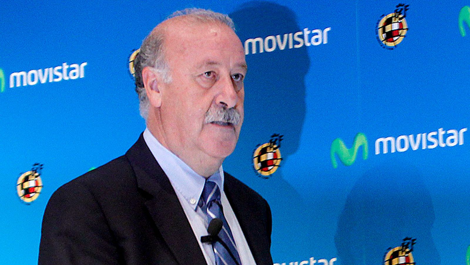 Vicente del Bosque comienza este martes la preparación de los partidos clasificatorios ante Bieloorrusia y Francia. Las preocupaciones del salmantino están en la defensa debido a las bajas por lesión de Puyol y de Piqué.