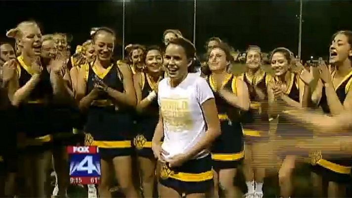 Telediario 1 - Una animadora bate el récord de volteretas