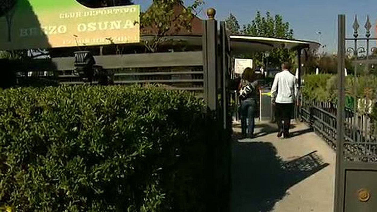 La extenista española, ganadora de 10 Grand Slam, desvela ante las cámaras de TVE cómo y d��nde fueron sus primeras experiencias con una raqueta en el Club Deportivo Brezo Osuna.