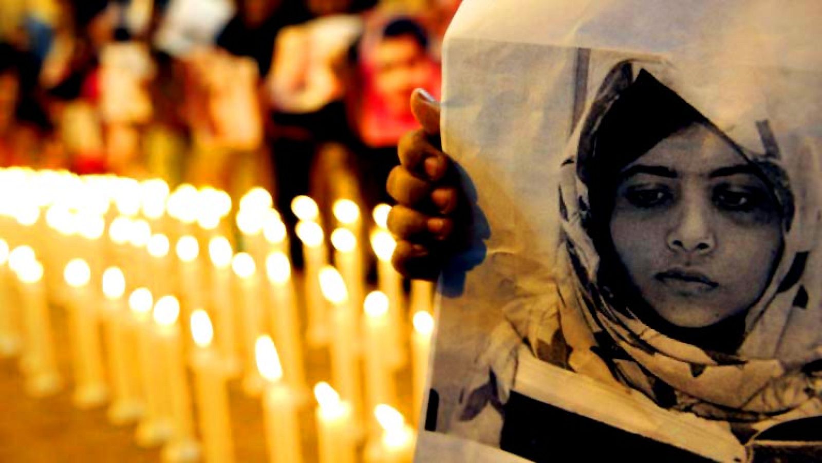 Pakistán podría trasladar a un hospital del extranjero a Malala Yusufzai, la niña de 14 años tiroteada por los talibanes