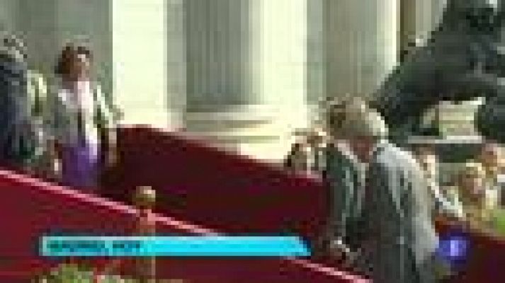 Telediario 1 - La Familia Real se vuelca con la Cruz Roja en el Día de la Banderita