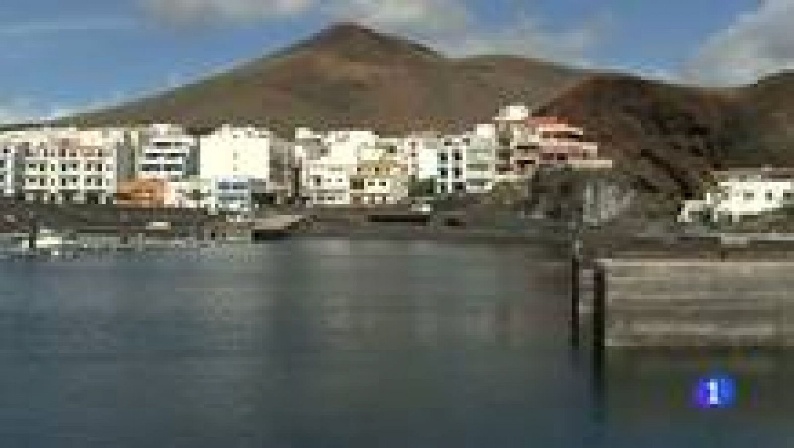  Hoy hace un año entraba en erupción un volcán submarino en la isla de El Hierro