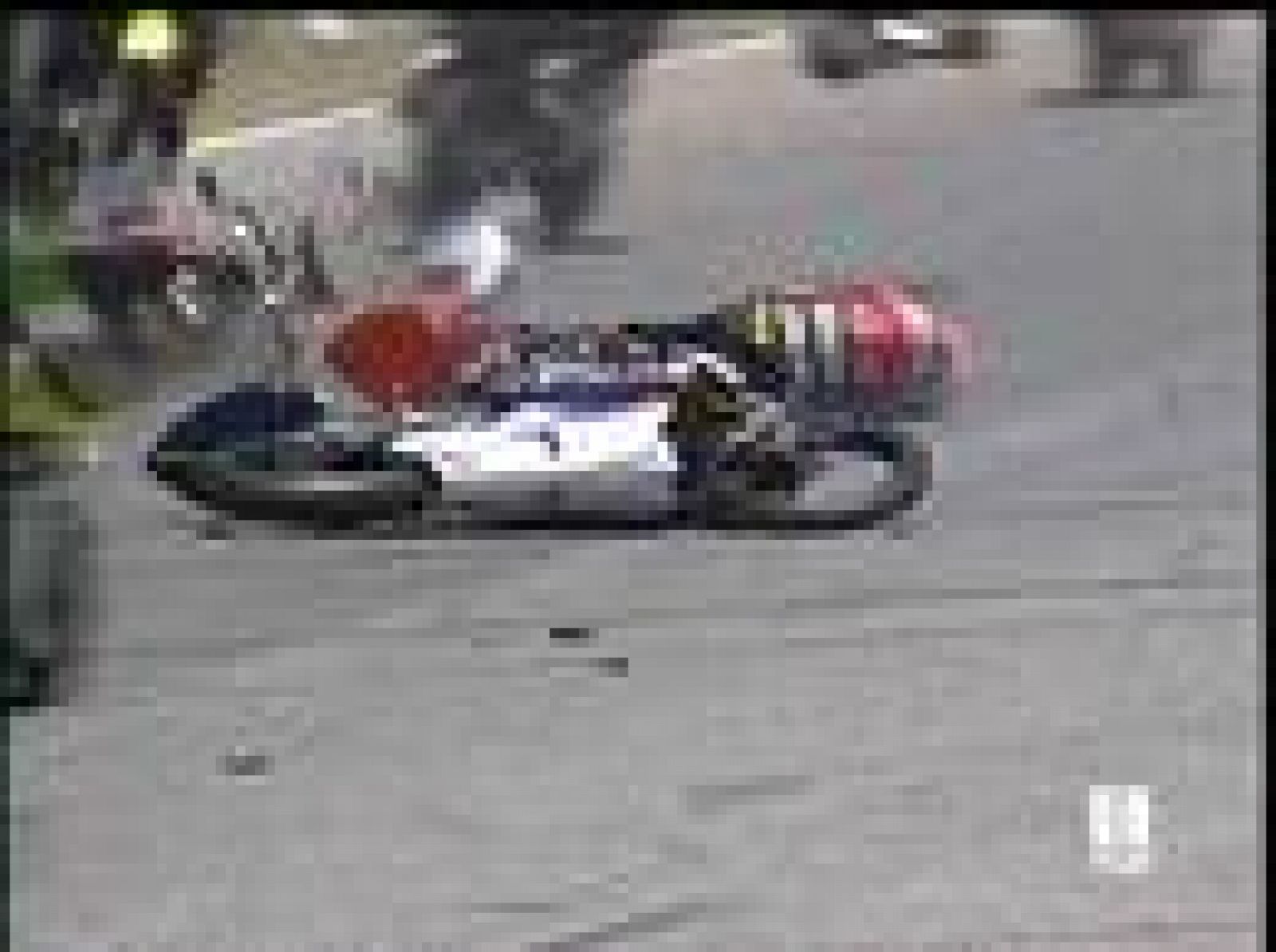 Espectacular accidente de motos en Jerez