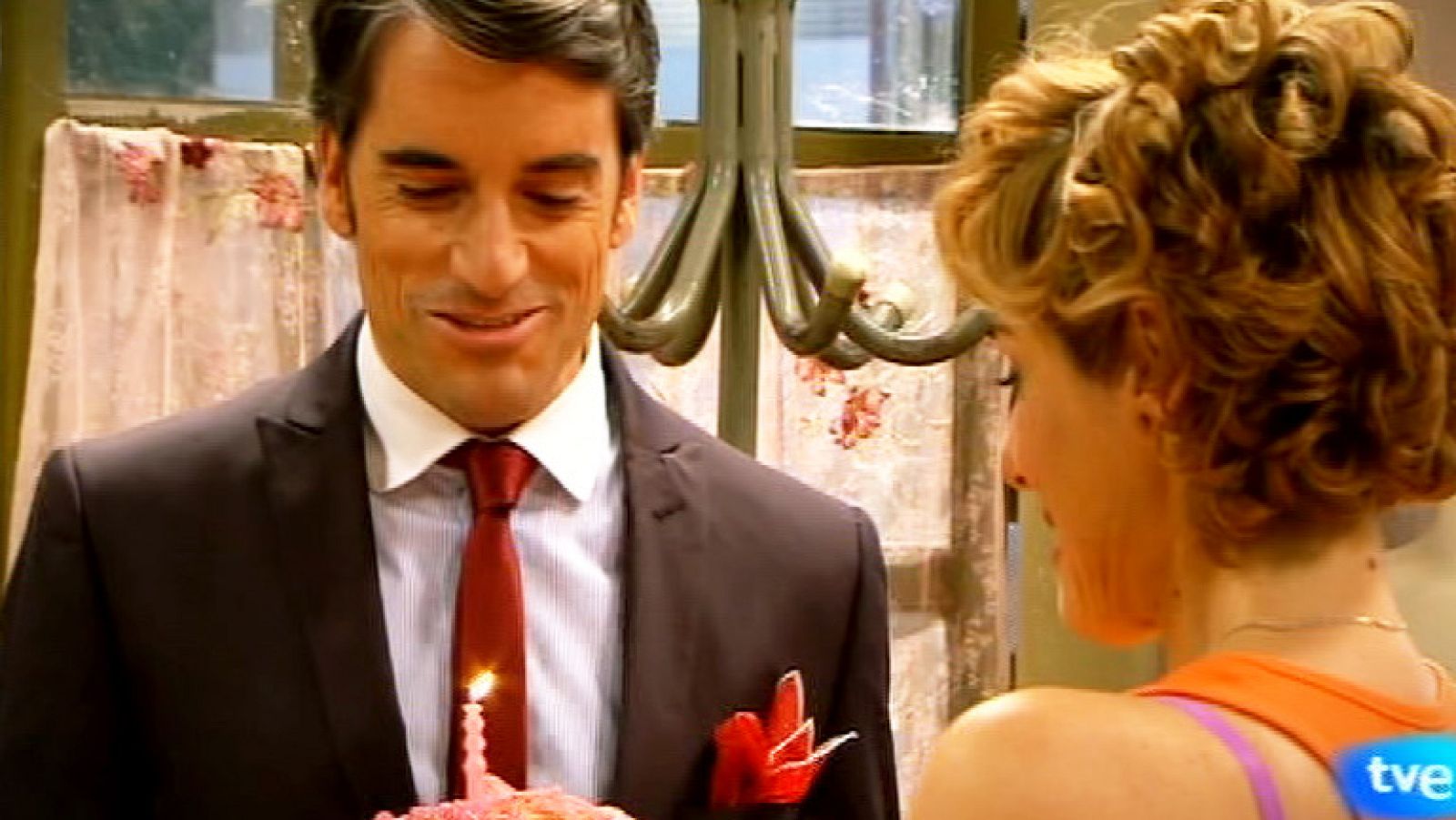 Stamos okupa2 - "Tú... sopla" - Stamos okupa2 | Ver