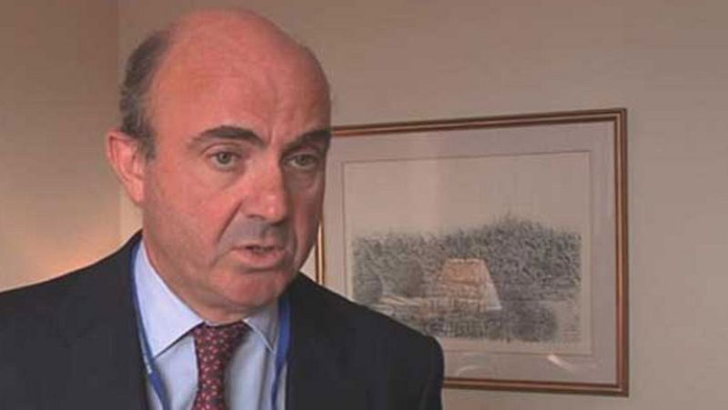 De Guindos abre la puerta a la revisión de los objetivos de déficit