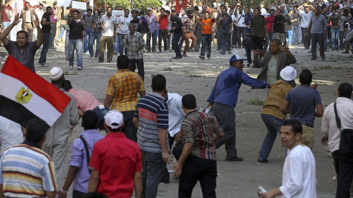 Informativo 24h - Choques entre partidarios y detractores de los Hermanos Musulmanes dejan 200 heridos