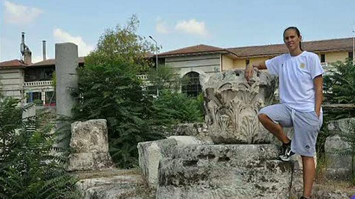 Telediario 1 - El éxodo del baloncesto femenino español