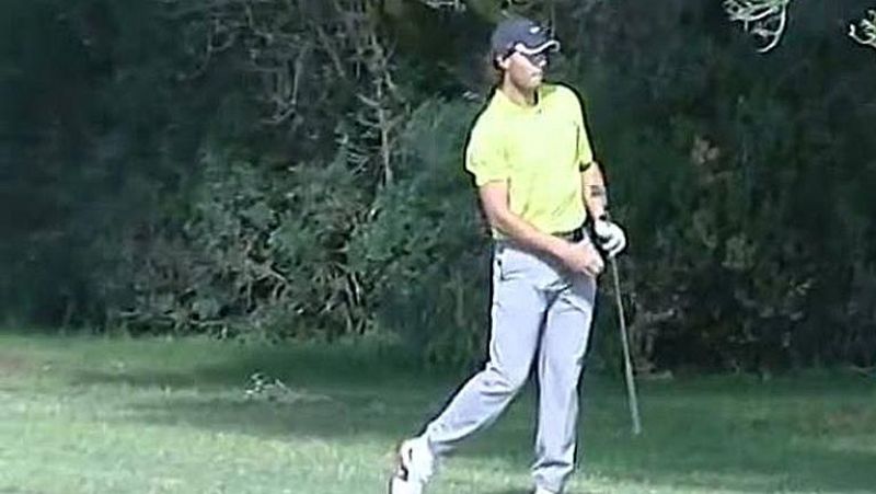 Rafa Nadal se recupera con el golf 