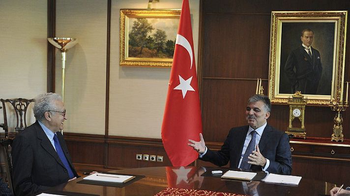 Informativo 24h - Siria prohíbe que aviones turcos sobrevuelen su territorio en medio de una escalada de tensión