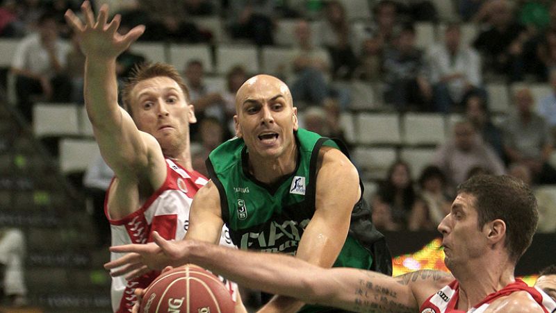 El demoledor acierto exterior del FIATC Joventut (15 triples, 7 de Ehambe) fue demasiado para un Assignia Manresa que poco pudo hacer en su visita a la cancha verdinegra (83-71).