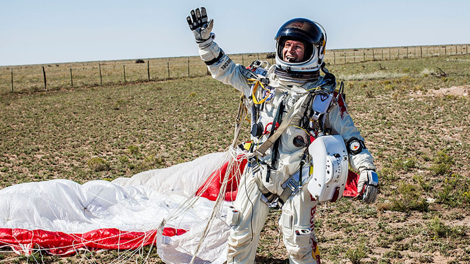 Félix Baumgartner, el hombre récord del salto desde la estratosfera - Informativo 24h | Ver