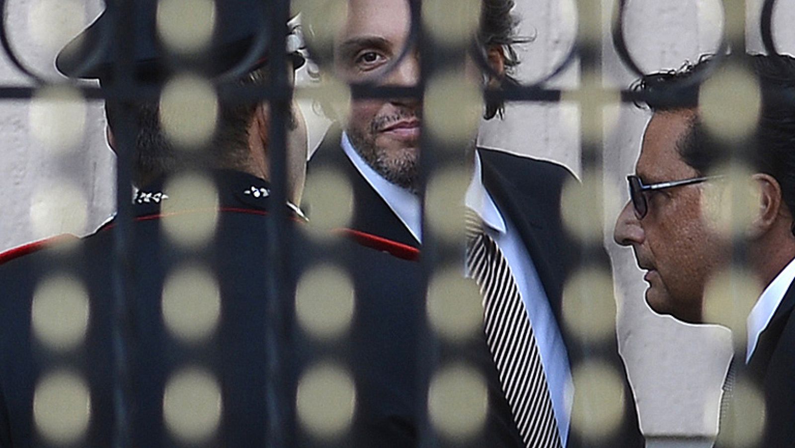 El capitán Schettino da la cara por primera vez en el juicio del Costa Concordia