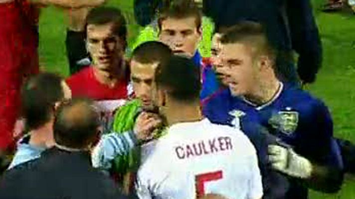 Telediario 1 - Pelea final en el Serbia-Inglaterra sub-21